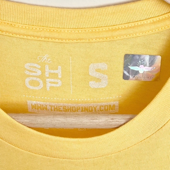 NEW Indy 500 Retro Logo Yellow Racing T Shirt Adult size Small - Picture 6 of 6
